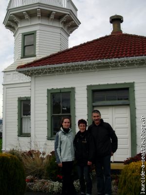Lucie, Gene et François devant la Lighthouse