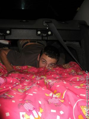 Dormir dans la voiture, pas très facile !!